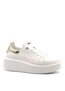 Białe sznurowane sneakersy 237G ze sklepu NESCIOR w kategorii Buty sportowe damskie - zdjęcie 155930682