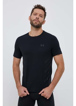 Under Armour t-shirt do biegania Iso-Chill Laser Heat kolor czarny z nadrukiem ze sklepu ANSWEAR.com w kategorii T-shirty męskie - zdjęcie 155955863