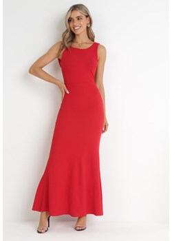 Czerwona Sukienka z Ozdobną Falbanką i Odkrytymi Plecami Naressa ze sklepu Born2be Odzież w kategorii Sukienki - zdjęcie 155959800