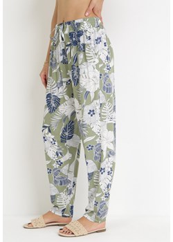 Zielone Spodnie z Gumką w Pasie z Wiskozy w Roślinny Print Daffodi ze sklepu Born2be Odzież w kategorii Spodnie damskie - zdjęcie 156007744