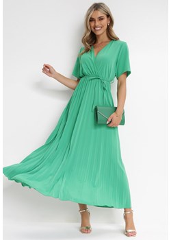 Zielona Sukienka Plisowana Maxi z Wiązanym Paskiem Dianiza ze sklepu Born2be Odzież w kategorii Sukienki - zdjęcie 156019604