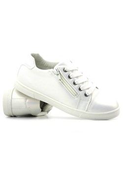 Trampki, buty sportowe dziecięce - Wojtyłko 23710, białe ze sklepu ulubioneobuwie w kategorii Buty sportowe dziecięce - zdjęcie 156053071