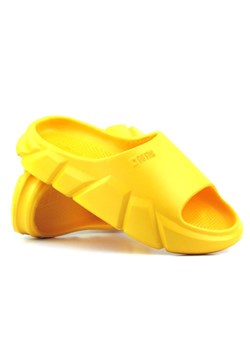 Sportowe klapki damskie na grubej podeszwie - Big Star LL274591, żółte ze sklepu ulubioneobuwie w kategorii Klapki damskie - zdjęcie 156053073