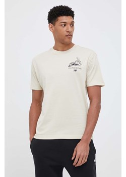 New Balance t-shirt bawełniany kolor beżowy z nadrukiem ze sklepu ANSWEAR.com w kategorii T-shirty męskie - zdjęcie 156079660