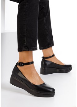 Czarne półbuty na platformie Evelyne ze sklepu Zapatos w kategorii Czółenka - zdjęcie 156101491