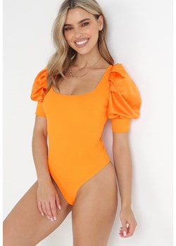 Pomarańczowe Prążkowane Body z Bufiastymi Rękawami Teasea ze sklepu Born2be Odzież w kategorii Bluzki damskie - zdjęcie 156103413