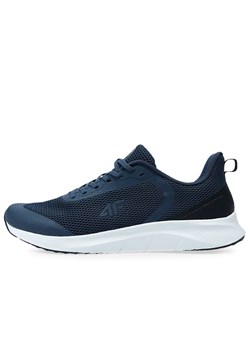 Buty 4F Circle MM00FSPOM02631S - granatowe ze sklepu streetstyle24.pl w kategorii Buty sportowe męskie - zdjęcie 156124931