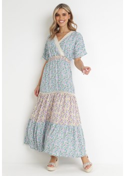 Niebiesko-Miętowa Rozkloszowana Sukienka Maxi z Gumką w Talii i Koronkowym Dekoltem Gerbera ze sklepu Born2be Odzież w kategorii Sukienki - zdjęcie 156131770