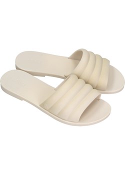 Klapki Melissa ze sklepu Darbut w kategorii Klapki damskie - zdjęcie 156139284