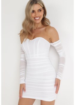 Biała Dopasowana Sukienka Mini z Odkrytymi Ramionami Alillinus ze sklepu Born2be Odzież w kategorii Sukienki - zdjęcie 156146832