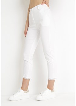 Białe Spodnie Cygaretki Narcise ze sklepu Born2be Odzież w kategorii Spodnie damskie - zdjęcie 156183064