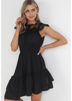 Czarna Koronkowa Sukienka Mini z Gumką w Pasie i Falbanką Difro ze sklepu Born2be Odzież w kategorii Sukienki - zdjęcie 156273014
