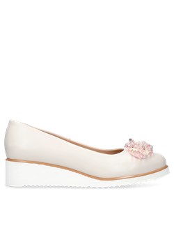 Beżowe czółenka Emma, Conhpol Relax, Czółenka, RE2748-01, Konopka Shoes ze sklepu Konopka Shoes w kategorii Czółenka - zdjęcie 156273533