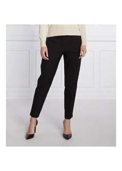 Calvin Klein Spodnie cygaretki | Regular Fit ze sklepu Gomez Fashion Store w kategorii Spodnie damskie - zdjęcie 156672690