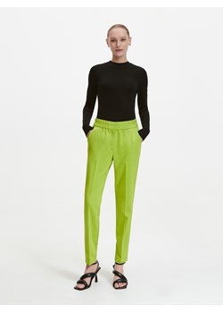 Reserved - Spodnie z kantem - Zielony ze sklepu Reserved w kategorii Spodnie damskie - zdjęcie 156698670