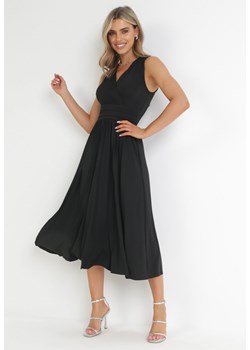 Czarna Sukienka Midi Bez Rękawów z Plisowanym Dołem Dreana ze sklepu Born2be Odzież w kategorii Sukienki - zdjęcie 156821484