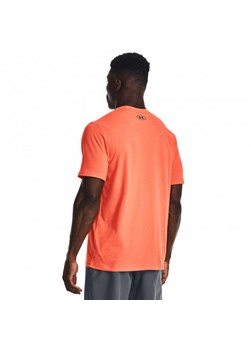 Męski t-shirt z nadrukiem UNDER ARMOUR UA SPORTSTYLE LC SS - pomaranczowy ze sklepu Sportstylestory.com w kategorii T-shirty męskie - zdjęcie 156840260