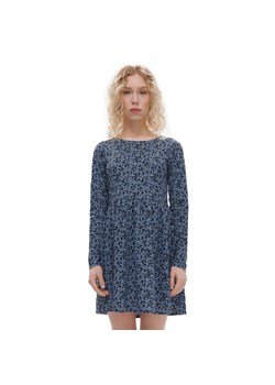 Cropp - Sukienka z motywem kwiatów - błękitny ze sklepu Cropp w kategorii Sukienki - zdjęcie 156855752