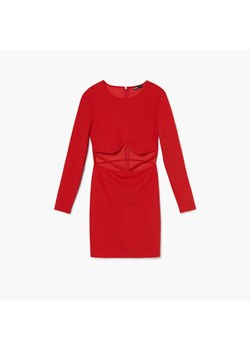 Cropp - Czerwona sukienka z wycięciem - czerwony ze sklepu Cropp w kategorii Sukienki - zdjęcie 156855763