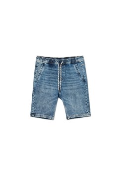 Cropp - Szorty jeansowe jogger z efektem acid wash - niebieski ze sklepu Cropp w kategorii Spodenki męskie - zdjęcie 156856331
