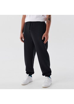 Cropp - Czarne joggery comfort - czarny ze sklepu Cropp w kategorii Spodnie męskie - zdjęcie 156856872