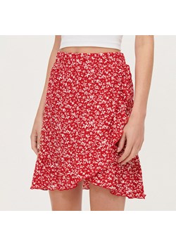 Asymetryczna spódnica mini w kwiaty - Wielobarwny ze sklepu House w kategorii Spódnice - zdjęcie 156866222