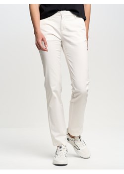 Spodnie chinosy damskie białe Ranita 101 ze sklepu Big Star w kategorii Spodnie damskie - zdjęcie 157032630