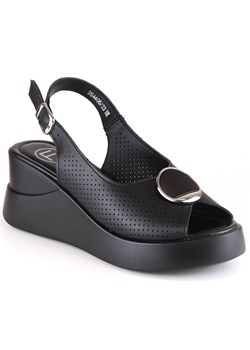 Skórzane sandały na koturnie Filippo W DS4406 czarne ze sklepu ButyModne.pl w kategorii Sandały damskie - zdjęcie 157049790