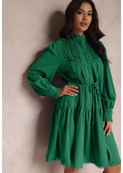 Zielona Koszulowa Sukienka z Ażurowymi Tasiemkami i Stójką Chehi ze sklepu Renee odzież w kategorii Sukienki - zdjęcie 157082343