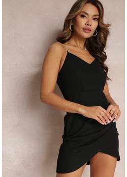 Czarna Asymetryczna Sukienka Mini na Łańcuszkowych Ramiączkach z Marszczeniem Ranizo ze sklepu Renee odzież w kategorii Sukienki - zdjęcie 157103411
