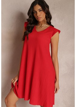 Czerwona Sukienka Midi Trapezowa z Materiału z Ozdobnym Tłoczeniem Emlia ze sklepu Renee odzież w kategorii Sukienki - zdjęcie 157114080