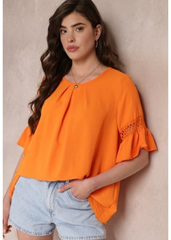 Pomarańczowa Bluzka z Ozdobnym Dekoltem i Ażurowymi Rękawami Nicolia ze sklepu Renee odzież w kategorii Bluzki damskie - zdjęcie 157114480