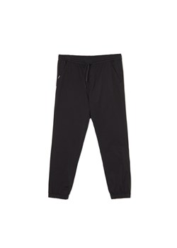 Cropp - Czarne joggery chino - czarny ze sklepu Cropp w kategorii Spodnie męskie - zdjęcie 157139790