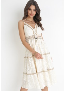 Beżowa Sukienka Midi na Ramiączkach z Ozdobnym Dekoltem i Ażurową Wstawką Aryel ze sklepu Born2be Odzież w kategorii Sukienki - zdjęcie 157160032