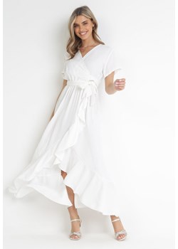 Biała Kopertowa Sukienka Maxi z Falbaną Mollina ze sklepu Born2be Odzież w kategorii Sukienki - zdjęcie 157230753