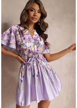 Fioletowa Rozkloszowana Sukienka Mini z Kopertowym Dekoltem w Kwiaty Cecille ze sklepu Renee odzież w kategorii Sukienki - zdjęcie 157297510