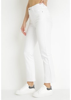 Białe Jeansy Straight Thadia ze sklepu Born2be Odzież w kategorii Jeansy damskie - zdjęcie 157297630
