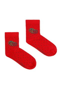 Damskie skarpetki w truskawkowy wzór czerwone ze sklepu WITTCHEN w kategorii Skarpetki damskie - zdjęcie 157315703