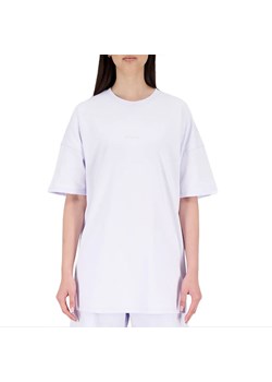 Koszulka New Balance WT23556LIA - fioletowa ze sklepu streetstyle24.pl w kategorii Bluzki damskie - zdjęcie 157456770