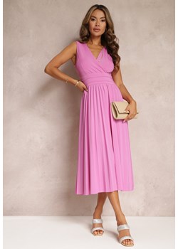 Różowa Sukienka z Kopertowym Dekoltem i Plisowanym Dołem Anamarie ze sklepu Renee odzież w kategorii Sukienki - zdjęcie 157472920