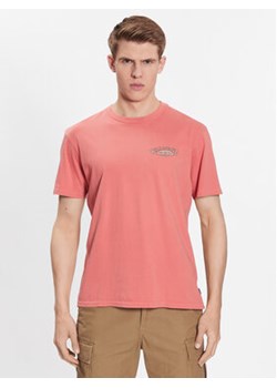 Billabong T-Shirt Arch Wave ABYZT01707 Koralowy Regular Fit ze sklepu MODIVO w kategorii T-shirty męskie - zdjęcie 157482804