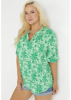 Zielona Bluzka z Trójkątnym Dekoltem w Kwiaty Louseline ze sklepu Born2be Odzież w kategorii Bluzki damskie - zdjęcie 157488463