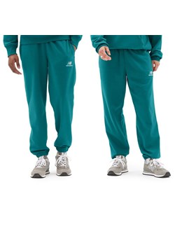 Spodnie New Balance UP21500VDA - niebieskie ze sklepu streetstyle24.pl w kategorii Spodnie męskie - zdjęcie 157541440