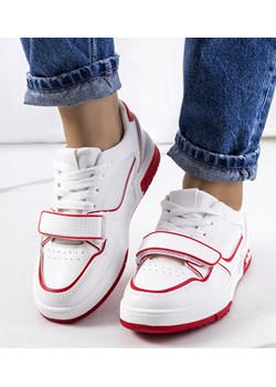 Czerwone sneakersy damskie Kadie ze sklepu gemre w kategorii Buty sportowe damskie - zdjęcie 157581781