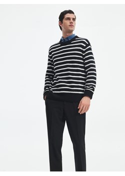 Reserved - Sweter w paski - Czarny ze sklepu Reserved w kategorii Swetry męskie - zdjęcie 157613561