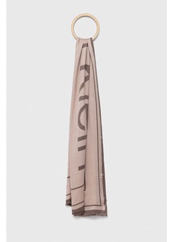Calvin Klein szal damski kolor brązowy wzorzysty ze sklepu ANSWEAR.com w kategorii Szaliki i chusty damskie - zdjęcie 157616073