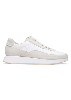 Clarks Skórzane sneakersy w kolorze biało-szarym ze sklepu Limango Polska w kategorii Buty sportowe męskie - zdjęcie 157637923