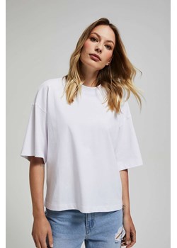 Gładki t-shirt ze sklepu Moodo.pl w kategorii Bluzki damskie - zdjęcie 157645404