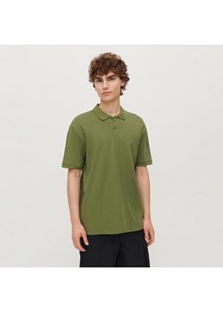 Luźna koszulka polo khaki - Zielony ze sklepu House w kategorii T-shirty męskie - zdjęcie 158037743