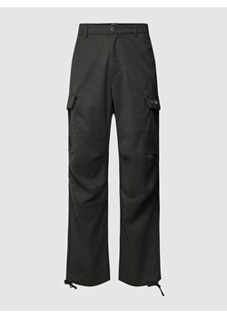 Spodnie cargo z wyhaftowanym logo model ‘PEAK CARGO PANTS’ ze sklepu Peek&Cloppenburg  w kategorii Spodnie męskie - zdjęcie 158122004